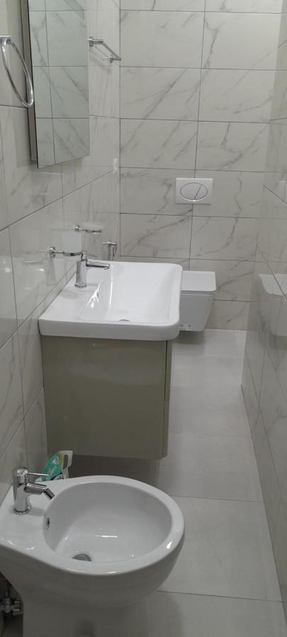Luxury Dennis Home ซารานเดอ ภายนอก รูปภาพ