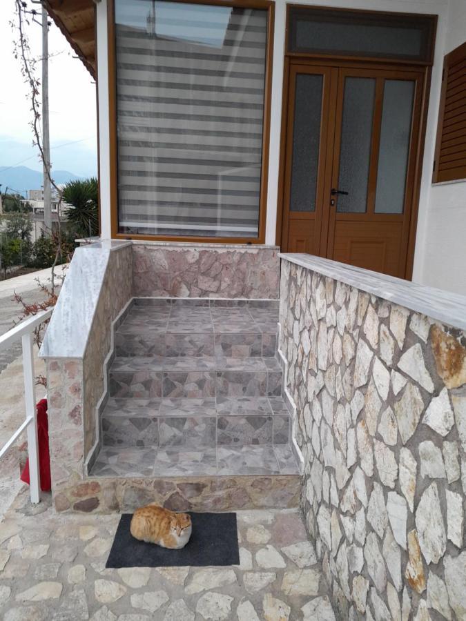 Luxury Dennis Home ซารานเดอ ภายนอก รูปภาพ